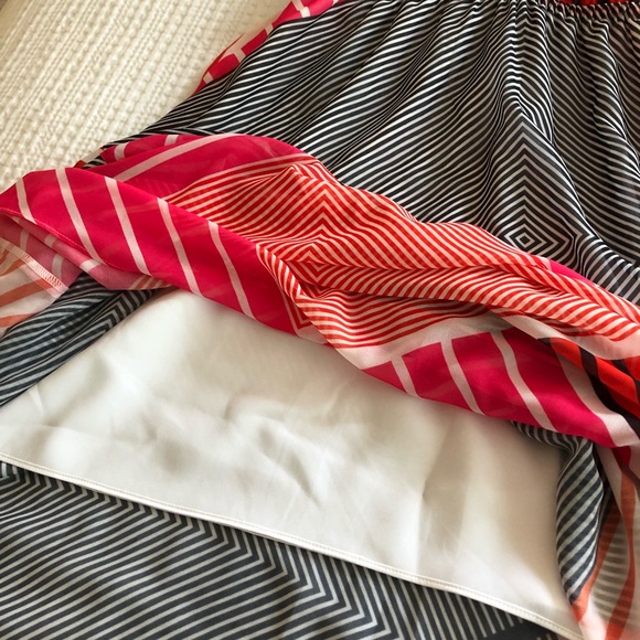 Bebe Stunner! Dare to show off your shoulders! - Picture 4 of 4